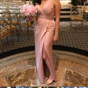 Faviana blush long dress. Worn once. Fully lined🌺